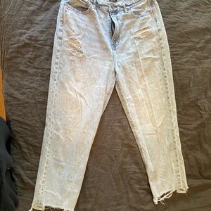 American Eagle distressed jeans